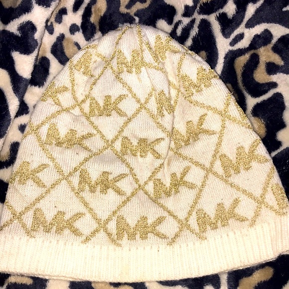 COPY - Michael Kors White and Gold Beanie - Picture 3 of 4